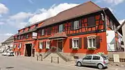 Hôtel-restaurant « Aux Deux Clefs » (1802), 34 route de Strasbourg.