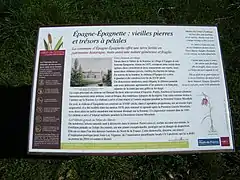 Panneau d'information, le long de la Somme canalisée.