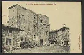 Le château de Lachal.