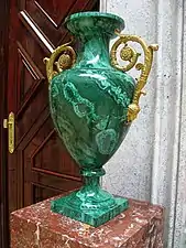 Vase en malachite