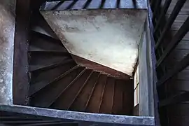 L'escalier de l'auberge.