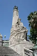 Marseille, porte de l'Orient, pylône de l'escalier de la gare Saint-Charles.