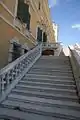 L'escalier permettant d'accéder au palais