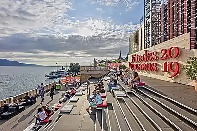 Fête en 2019 à Vevey, terrasse de la Confrérie.