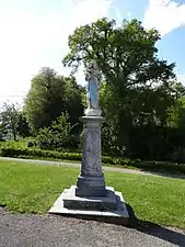 Statue de la Vierge à l'Enfant à Esclassan.