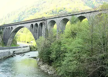 Viaduc d'Escot.