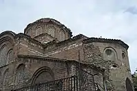 Mosquée Eski Imaret - dome et côté