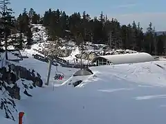 La gare aval du télésiège débrayable des Crêtes.