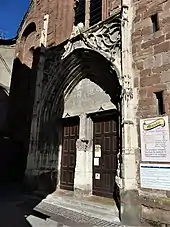 Le portail oriental.