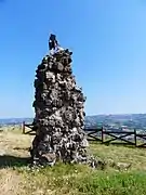 Le seul vestige de l'ancienne chapelle du château de Calmont d'Olt.