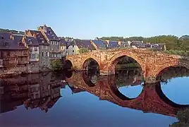 Pont-Vieux à Espalion (1060) dans l'Aveyron