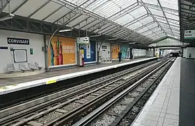 Vue des quais et de l'entrée du tunnel vers Place d'Italie.