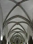 Le plafond de la nef et du chœur.