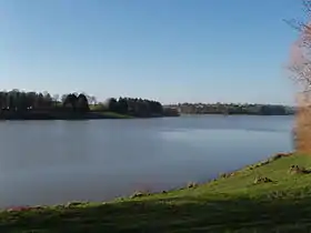 Le plan d'eau de la Valière : vue d'ensemble