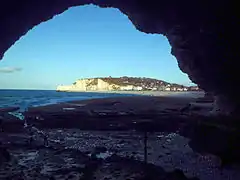 Vue de l'entrée du Trou à l'Homme