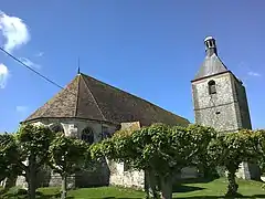 Église Saint-Rémi, abside et tour-clocher.