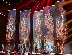 Description de l'image Eurovision 2023 - Jury Semi-final 2 - Albania - Albina & Familja Kelmendi (02).jpg.