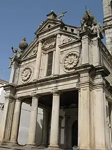 L'église Graça d’Évora (1530-1540), au Portugal.