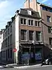 Les façades et toitures de l'ensemble de l'immeuble sis à l'angle de la rue Grandgagnage n°2 A et 2 B et de la rue de Bruxelles n°71