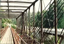 Vue à travers le pont, 1982.