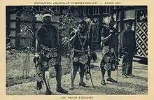 Photo de guerriers présentée à l'Exposition Coloniale de Paris en 1931