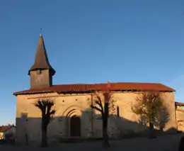 L'église Saint Pierre-aux-Liens.