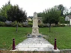 Le monument aux morts.