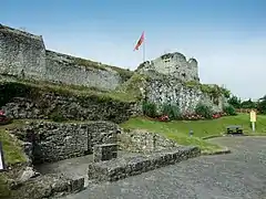 Ruines du château ducal.