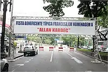 Fête de charité typiquement française en hommage à Allan Kardec, São Paulo, en 2008.