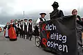 Défilé du Cercle celtique de Rostrenen (Kelc'h Keltieg Rostren) lors de la Fête des Brodeuses à Pont-L'Abbé.