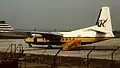 Un Fokker F27 d'Air UK, avec la livrée d’Air Anglia à l'aéroport d'Aberdeen en 1981.