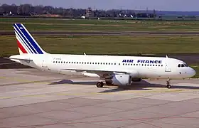 Un Airbus A320-100 d'Air France semblable à celui qui s'est écrasé