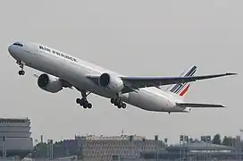 Le F-GSQJ est le 10e 777-300ER d'Air France.