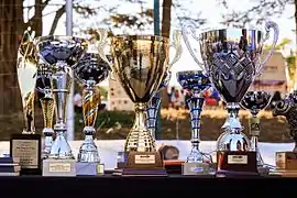 Trophées de 1re et 2e catégories.