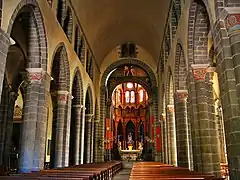 Basilique Saint-Amable, intérieur