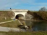 Le Pont des Prieurs, avec la Vélodyssée à gauche sur l'image.