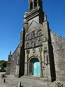 Façade de l'église Notre-Dame-de-Bonne-Nouvelle de l'Hôpital-Camfrout.