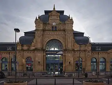 L'entrée de la gare.