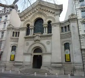 Façade du Grand temple de Lyon.