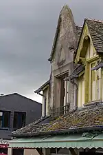 Maison adossée aux remparts