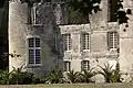 La façade sud-est du château de Mailloc.