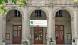 Portail de l’École nationale supérieure de chimie de Paris.