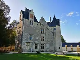 Façade sud-est du château des Brétignolles