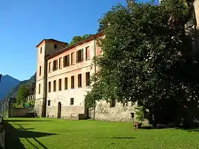 Le château Vallaise.