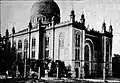 Photo de la façade nord de la synagogue vers 1920