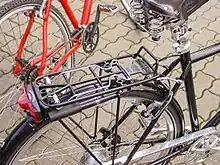 Photo d'un porte-bagages de vélo