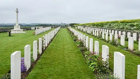 Le cimetière britannique Sunken Road.