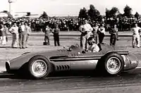 Fangio sur Maserati 250F (1954).
