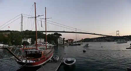 Pont Fatih Sultan Mehmet.