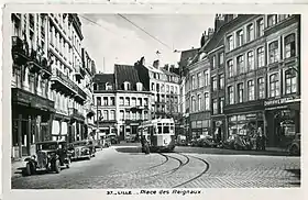 Un tram place des Reignaux.
